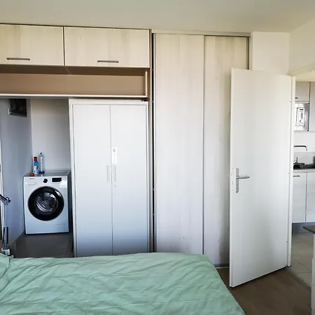 With Sea Views דירה *