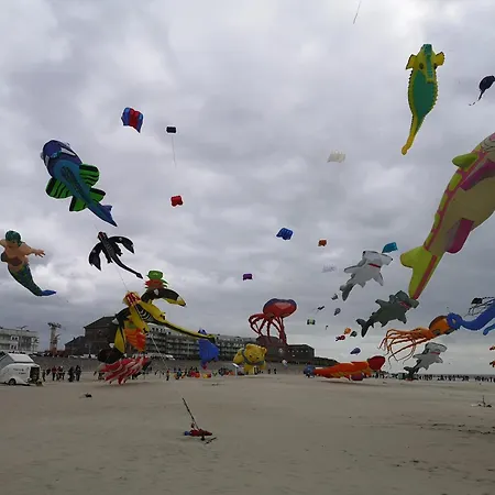 With Sea Views アパート